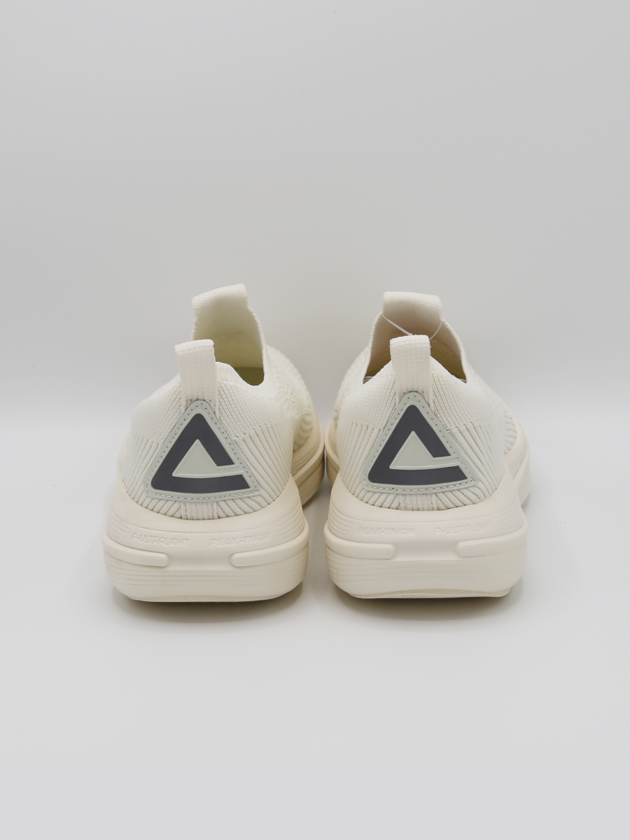 ET42778J_belyy_05.png