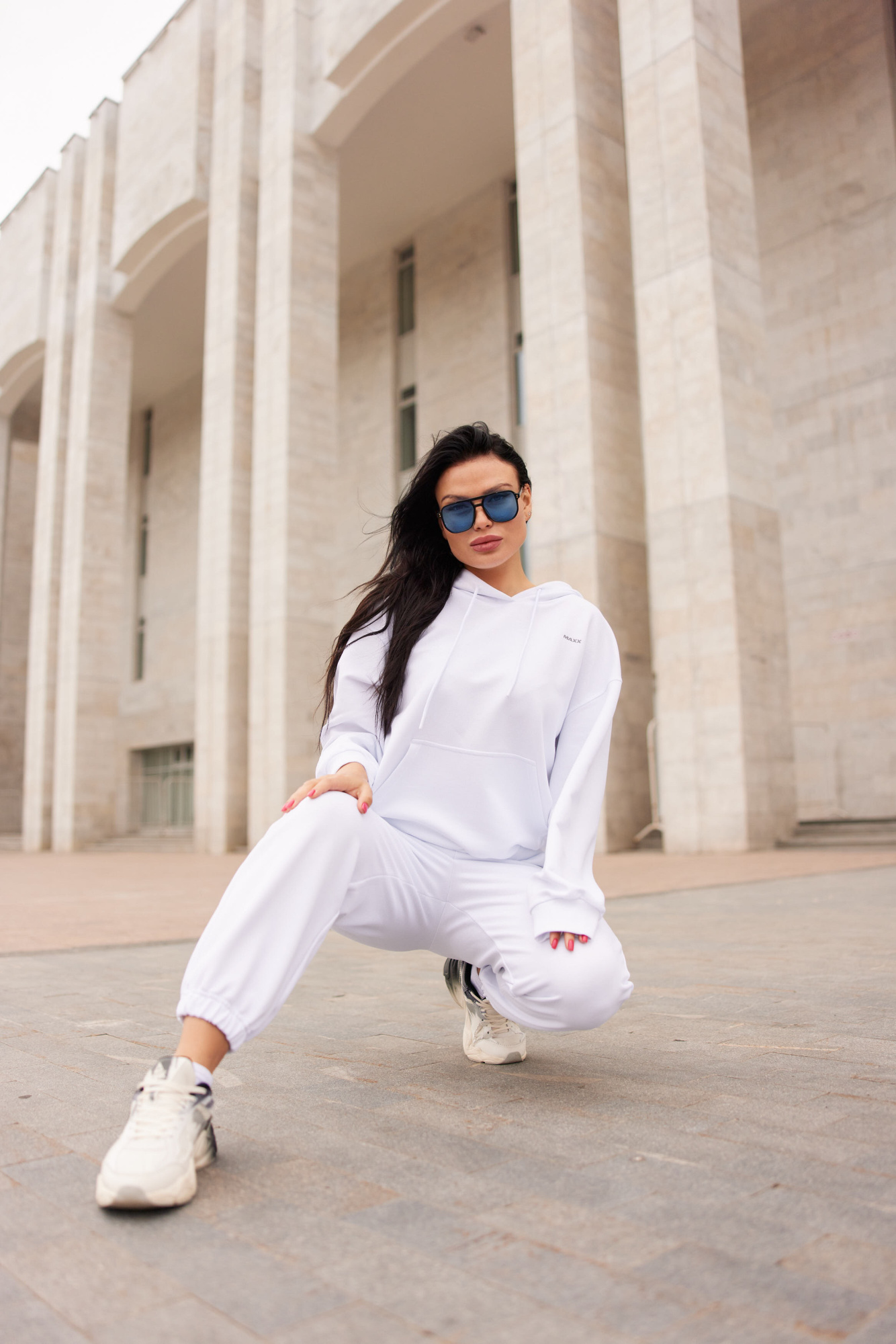 102403_belyy_03.JPG