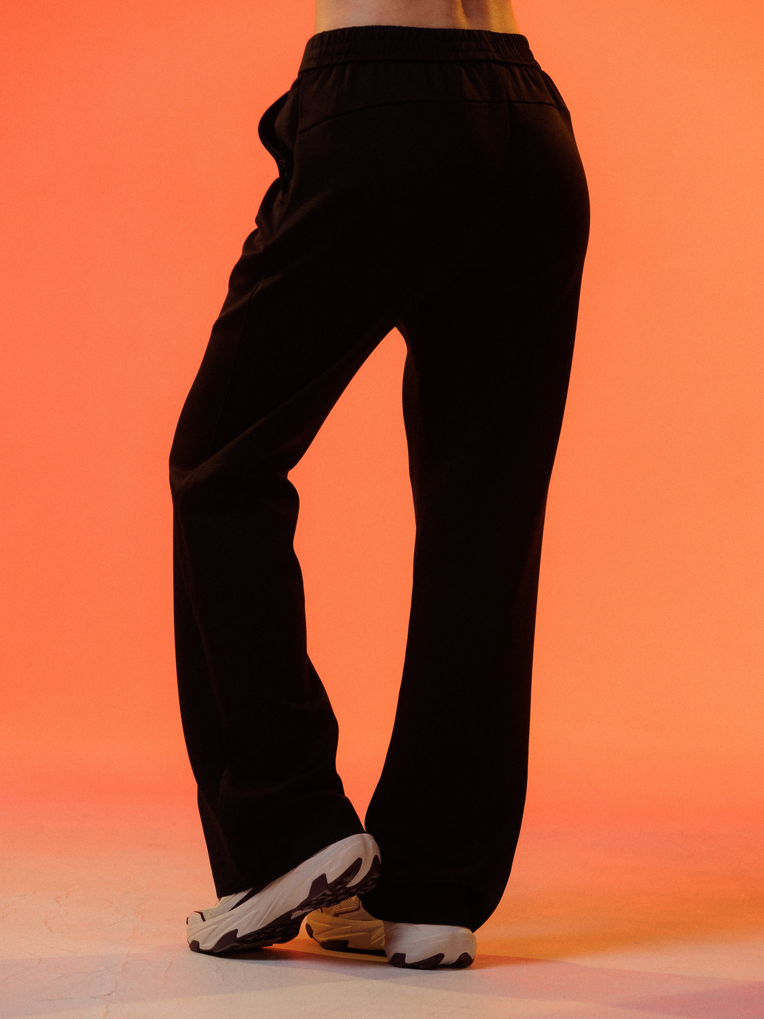 FWB261012_chernyy_04.jpg
